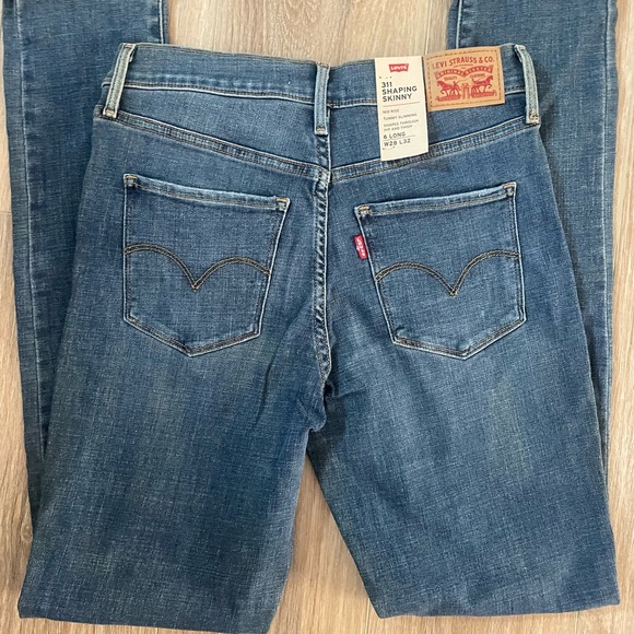 Levi's Denim - Levi's 311 Shaping Skinny Jeans with Classic Indigo Wash size 6 Long